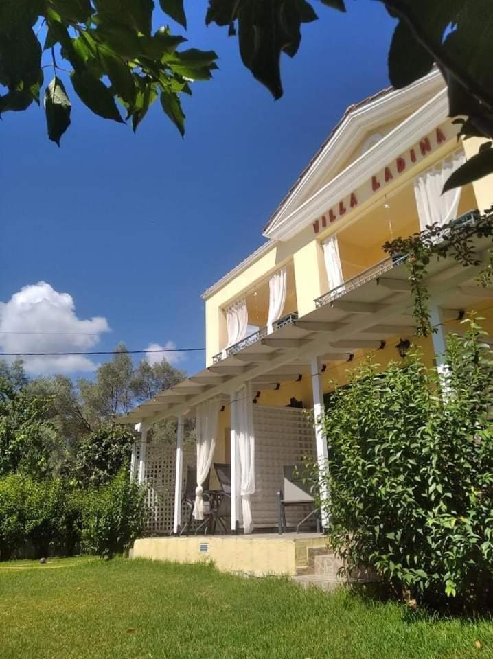 Villa Ladina Lygia  Exterior foto